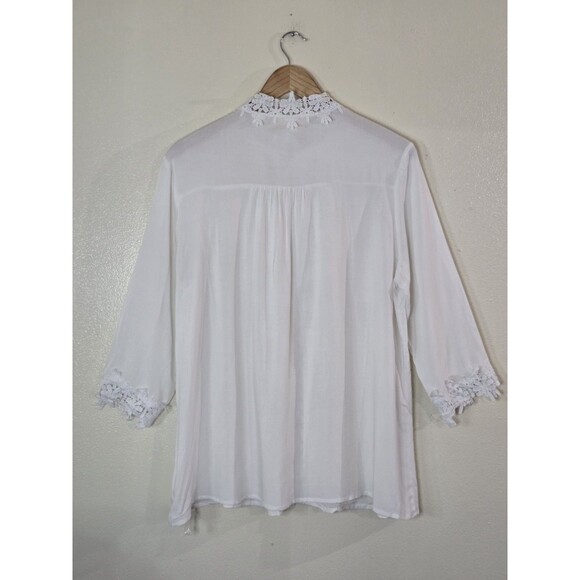 Mazik Pintuck White Blouse Womens Size Large Eyelet Embroidered Button Up Top - Picture 7 of 10